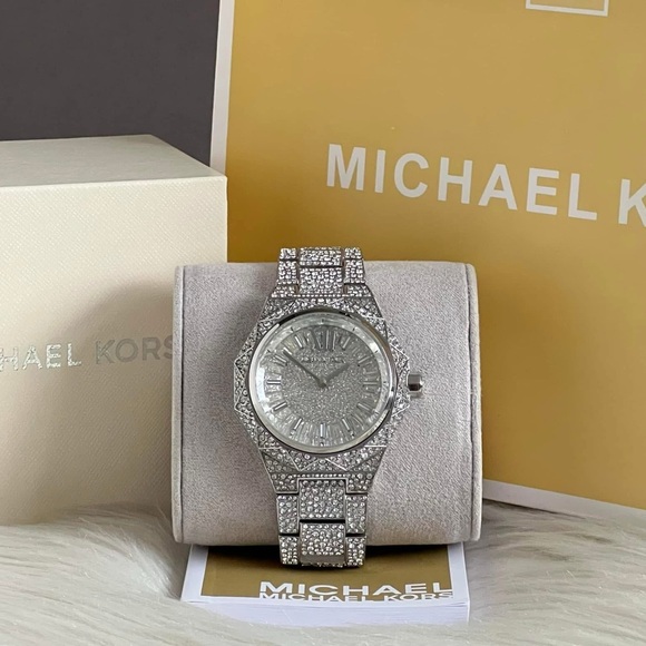Micheal Kors Women’s Oversized Raquel Pavé Silver-Tone Watch
Case Size: 41mm - Picture 3 of 10
